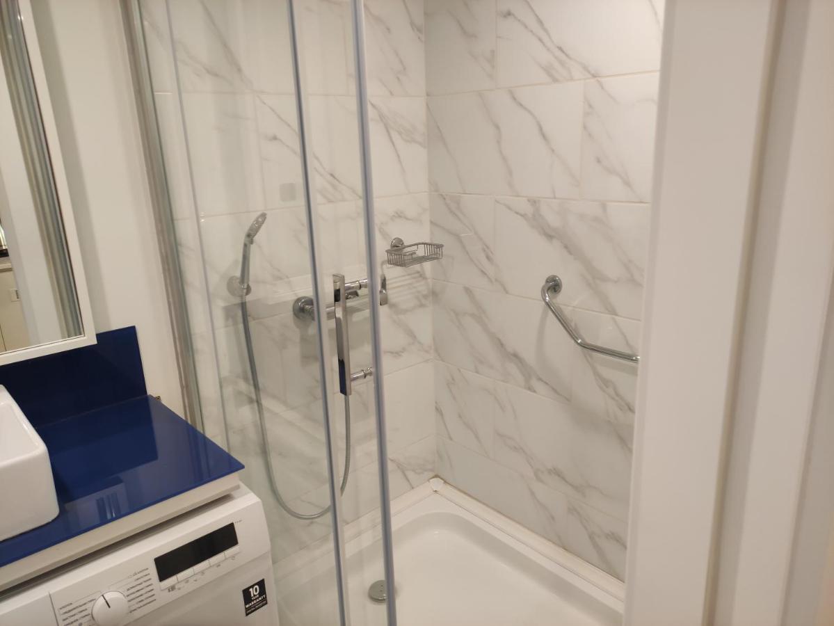 Orbi Cyti Apartman Batumi Kültér fotó