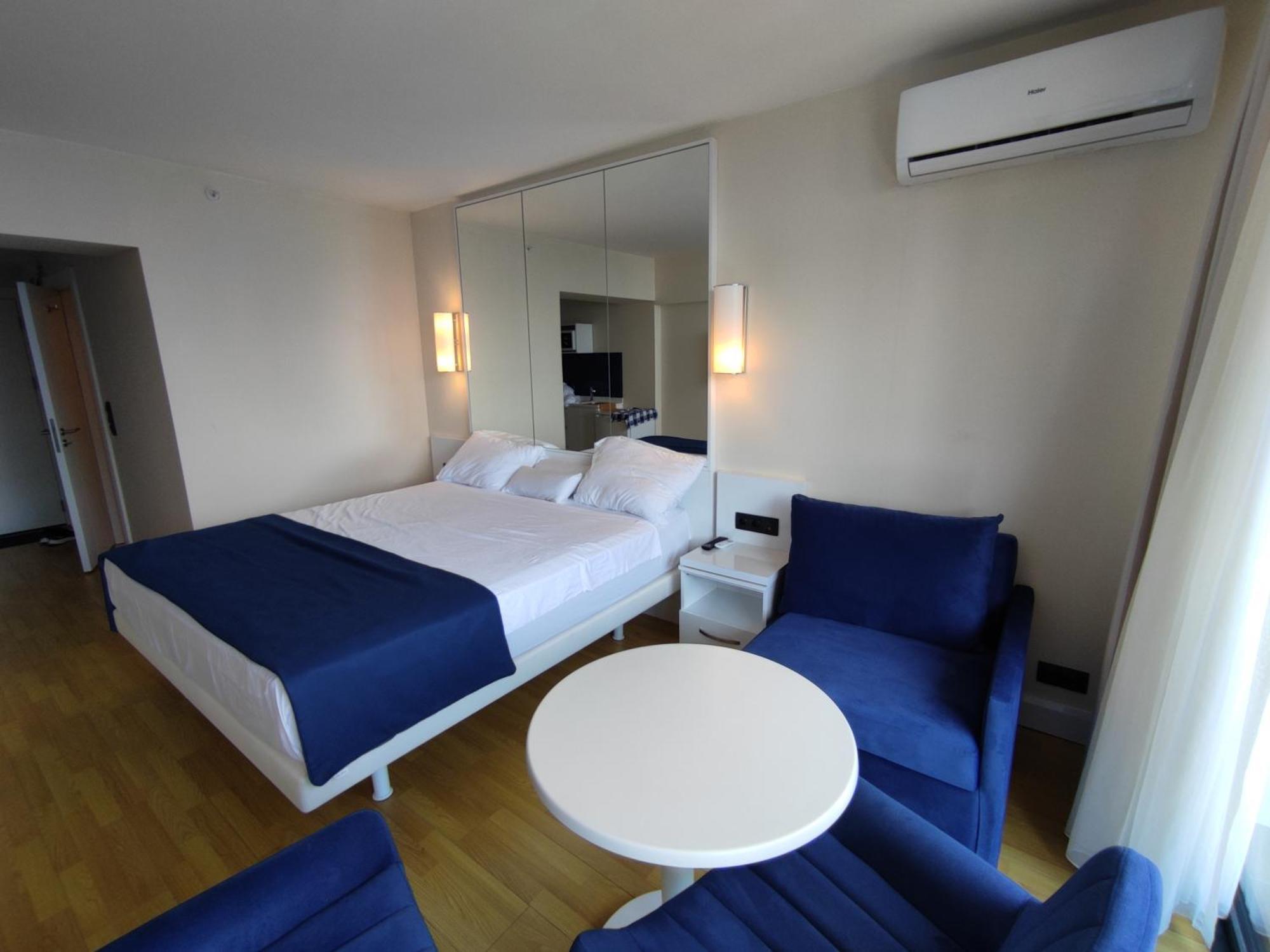Orbi Cyti Apartman Batumi Szoba fotó